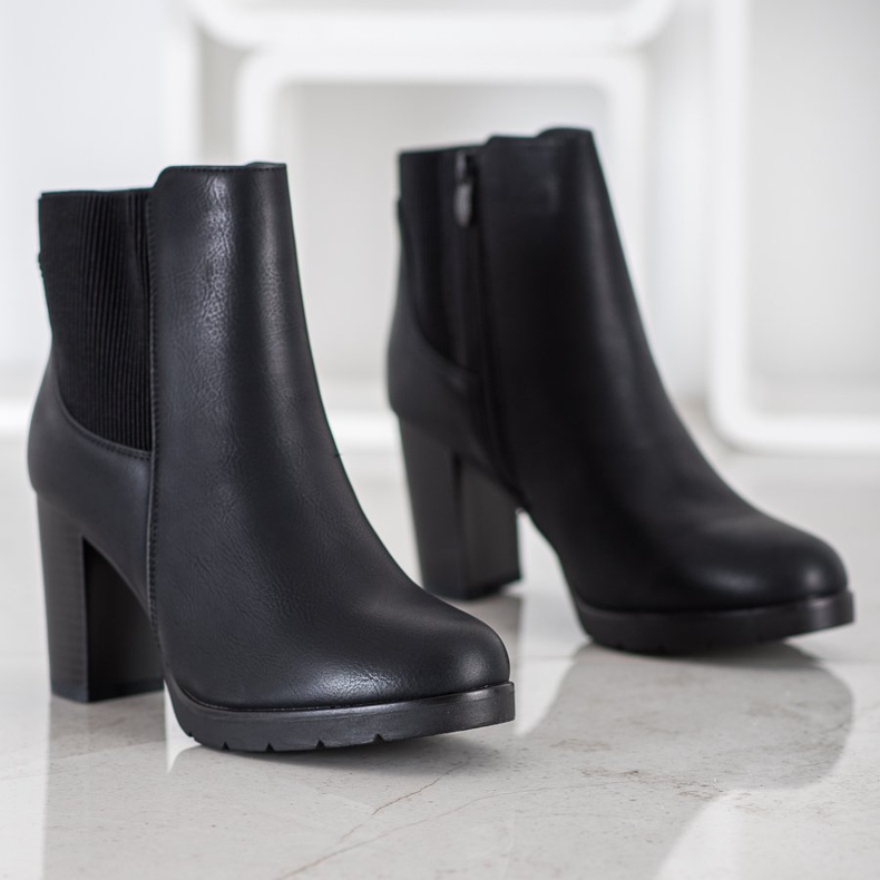 J. Star Snygga högklackade stövlar svart 1