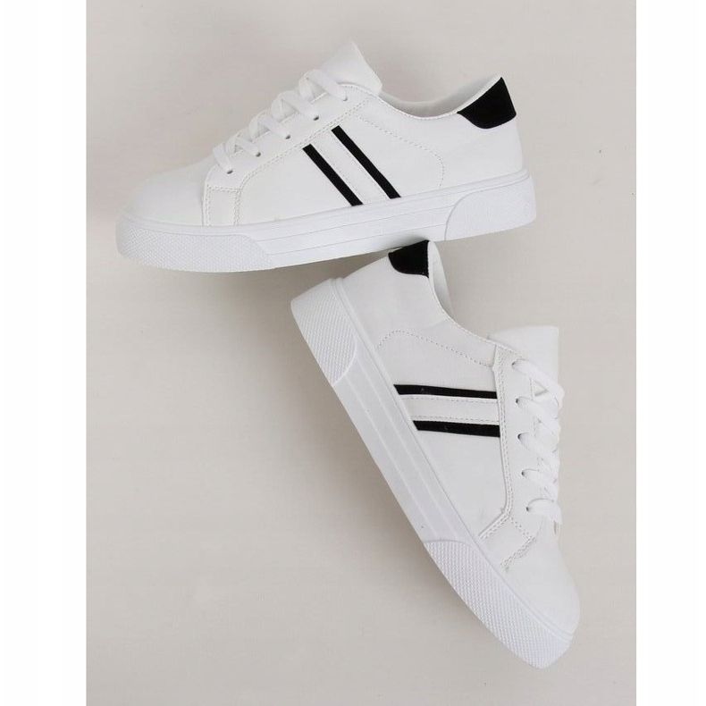 Vita damskor CC-20 Svart 1