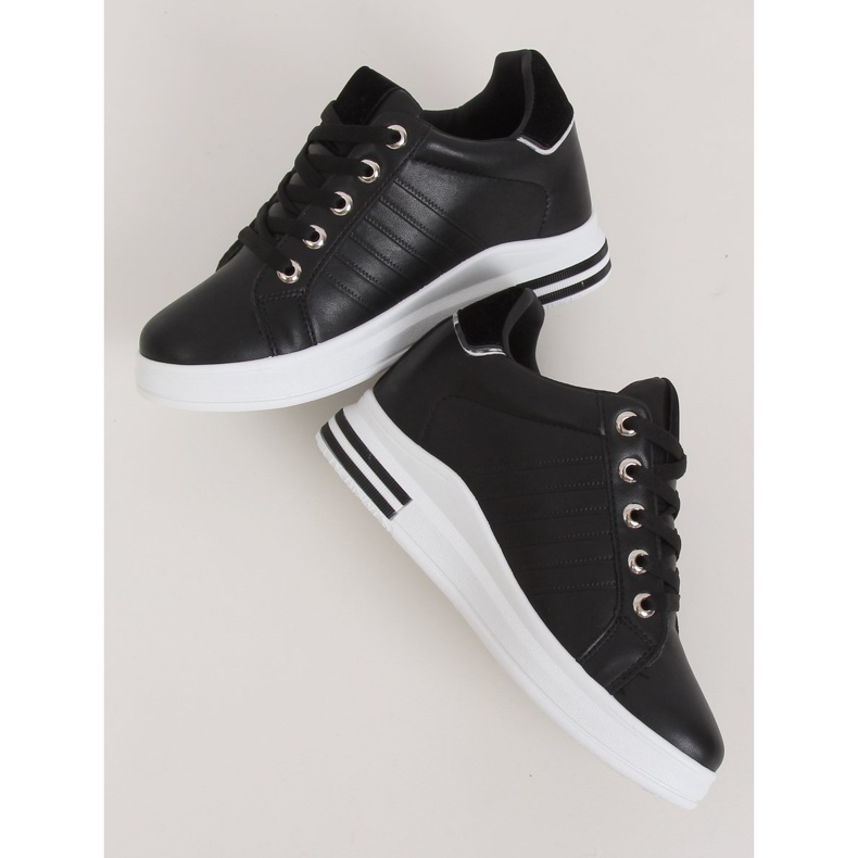 Svart R78 Svarta sneakers på en dold kil 2