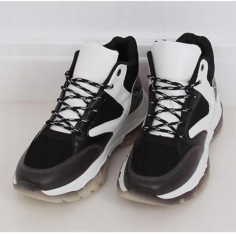 Svarta 2000-C06 Svarta höga sneakers 1