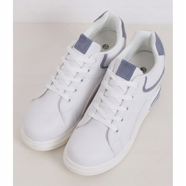 Vita BY-0370 WHITE / BLUE sneakers på en dold kil 1