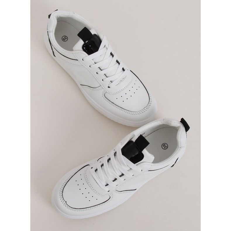 Vita sportskor KK-203 VIT / SVART 1