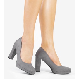 Grå mockapumpar på LEI-169 stolpen 2