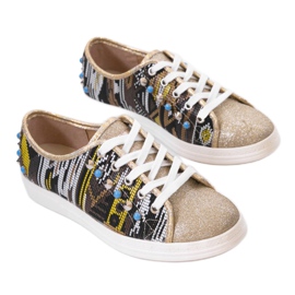 Gyllene sneakers rikt dekorerade C17-3997 mångfärgad gul 1