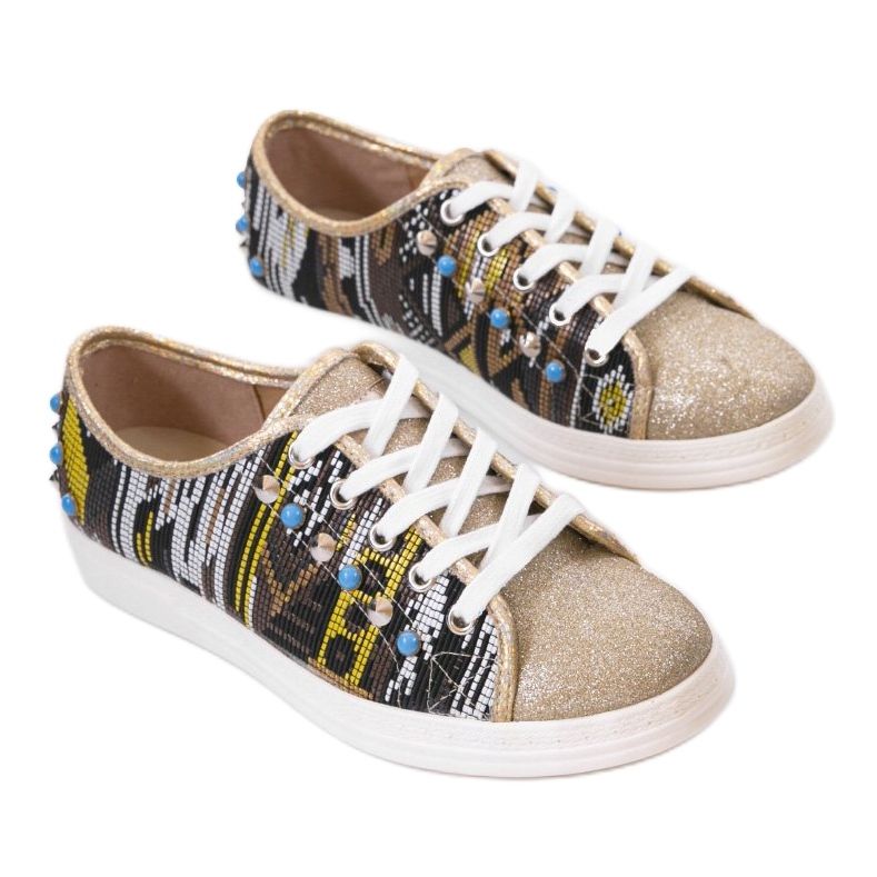 Gyllene sneakers rikt dekorerade C17-3997 mångfärgad gul 1