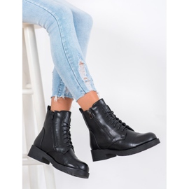 J. Star Varma arbetare svart 1