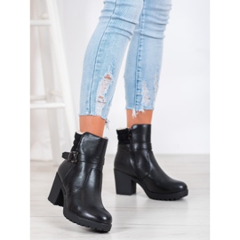 J. Star Bekväma ekoläder svart 1