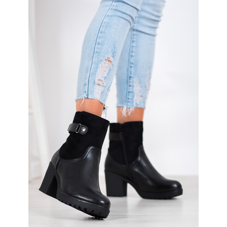 J. Star Varma stövlar på stolpen svart 1