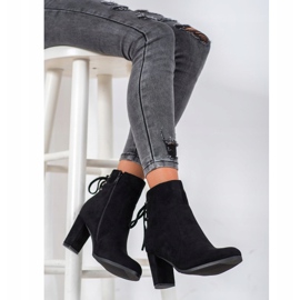 Knutna stövlar på VINCEZA -inlägget svart 1