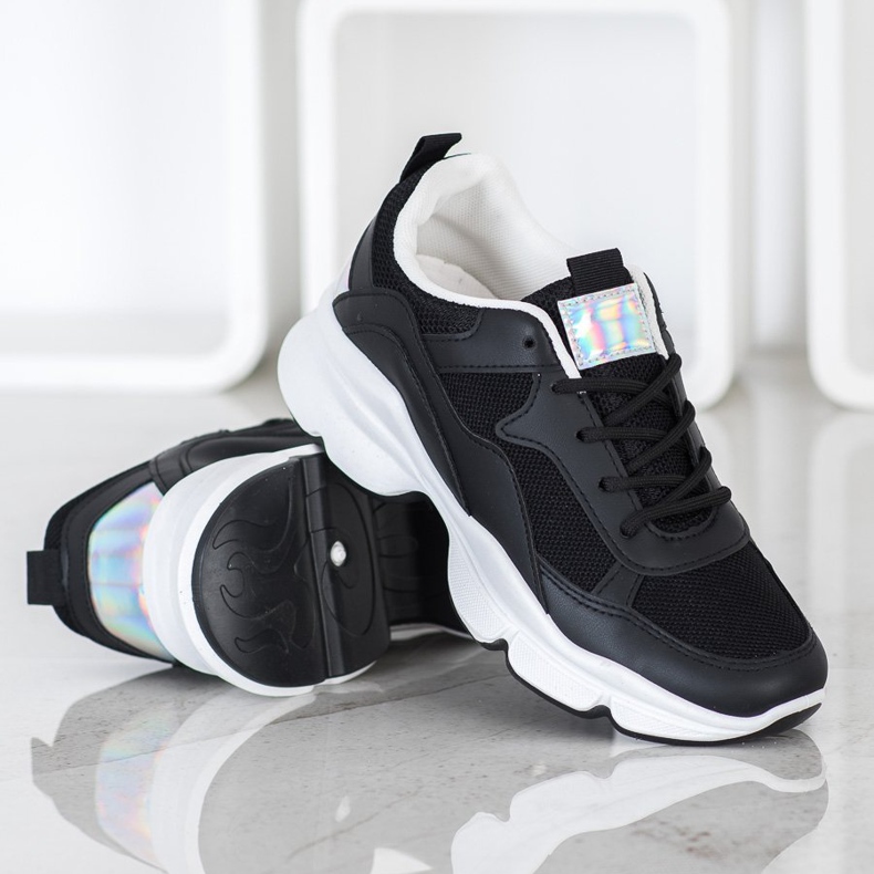 SHELOVET Bekväma svarta sneakers 1