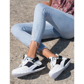 Marquiz Snygga sneakers vit svart 2