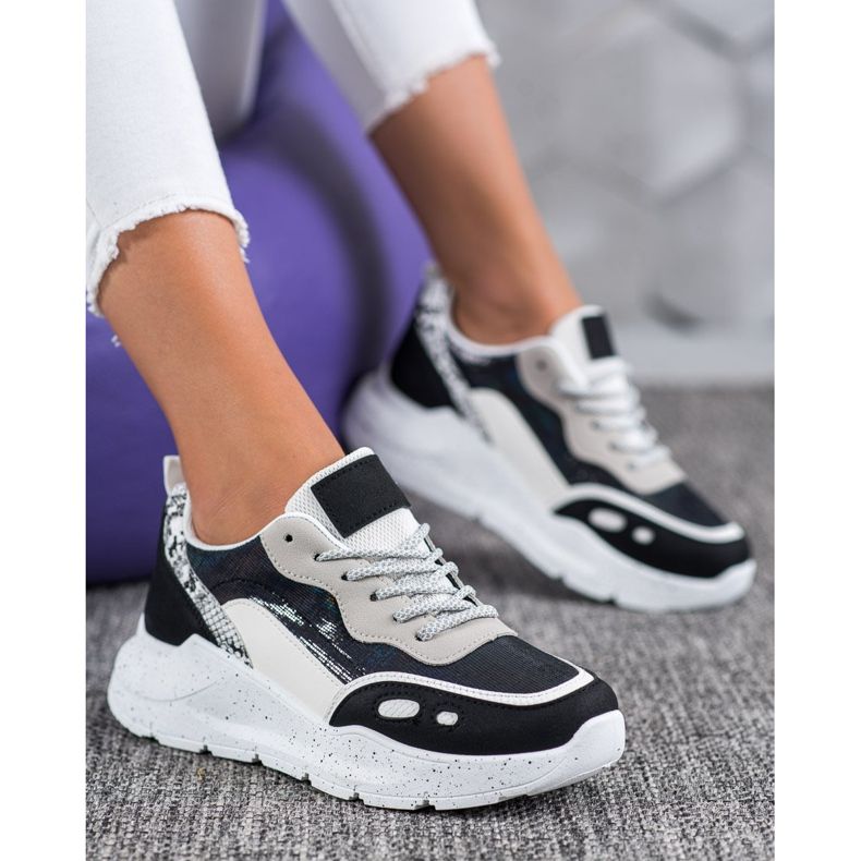 Kayla Sneakers med Holo -effekt svart 1