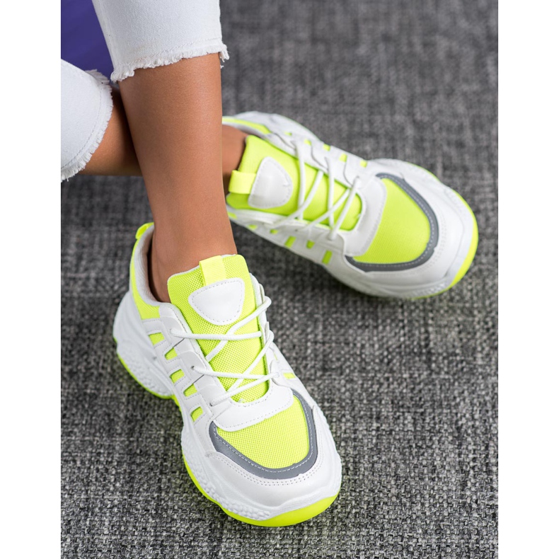 SHELOVET Bekväma sneakers med mesh vit gul 2