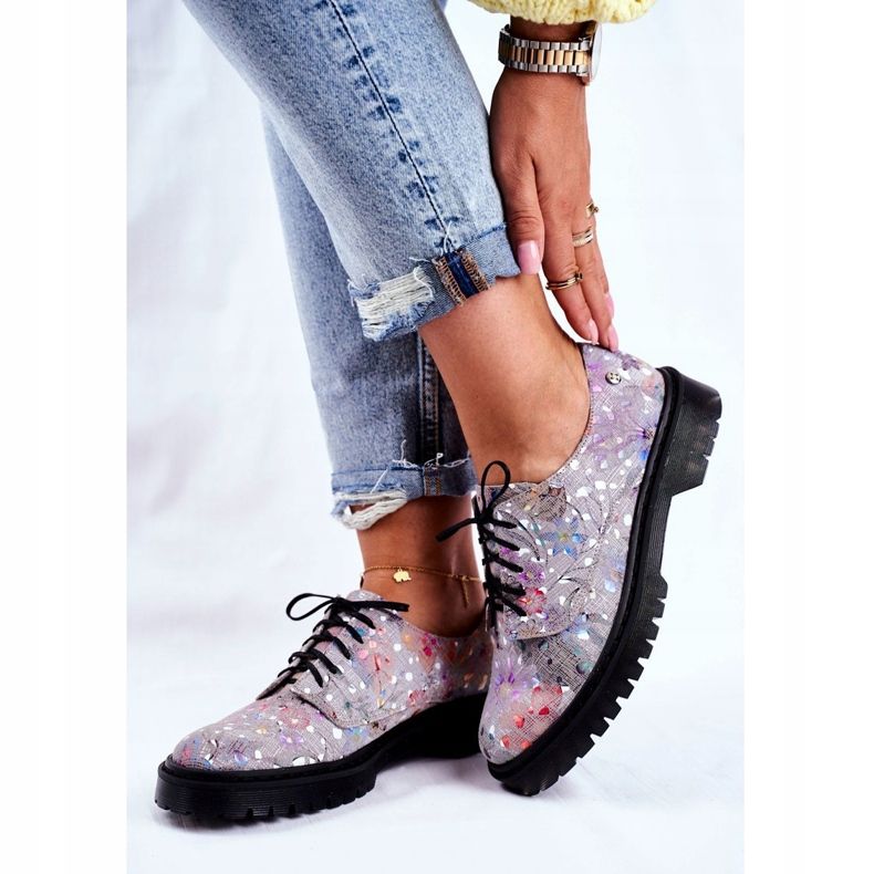 Brogues Oxfords för kvinnor grå läder Maciejka 04087-13 mångfärgad 2