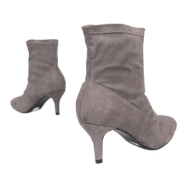 Grå fotled stövlar på en nål, slip-on F183 1