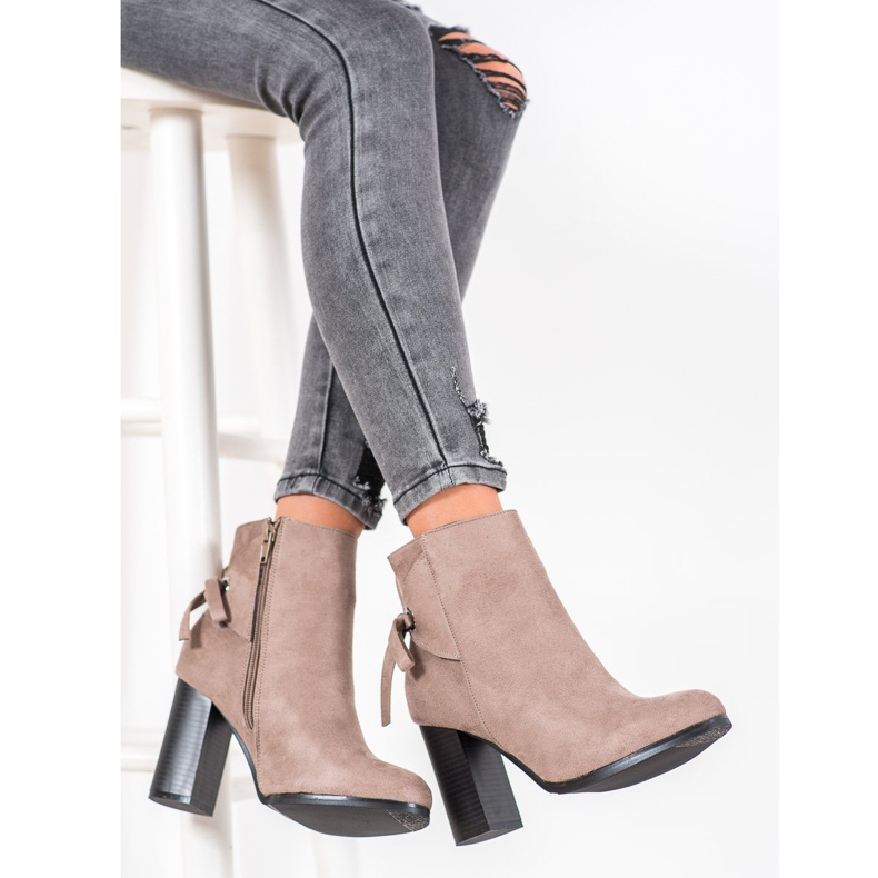 Goodin Stövlar med dekorativ bindning beige 1