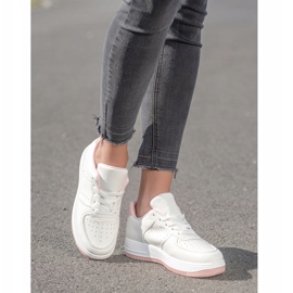 SHELOVET Sneakers på plattformen vit 2
