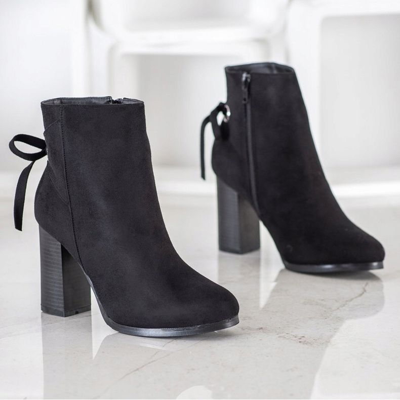 Goodin Stövlar med dekorativ bindning svart 1