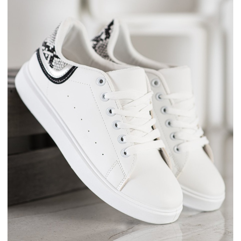 SHELOVET Bekväma vita sneakers 2