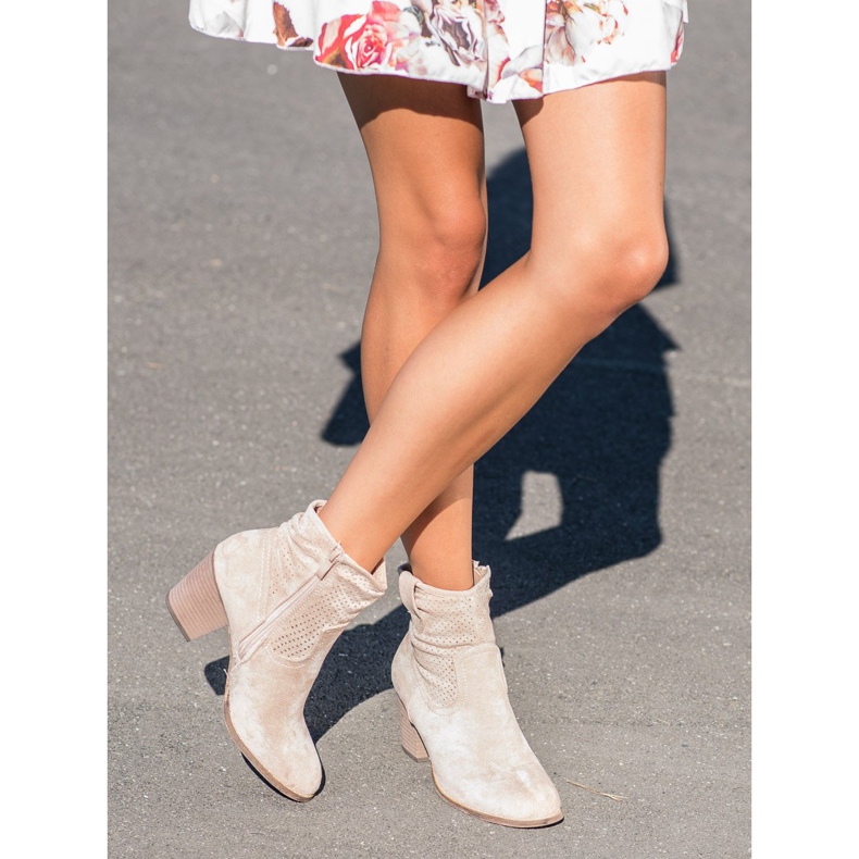 Bestelle Klassiska cowboystövlar i genombruten form beige 2