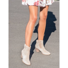 Bestelle Klassiska cowboystövlar i genombruten form beige 1