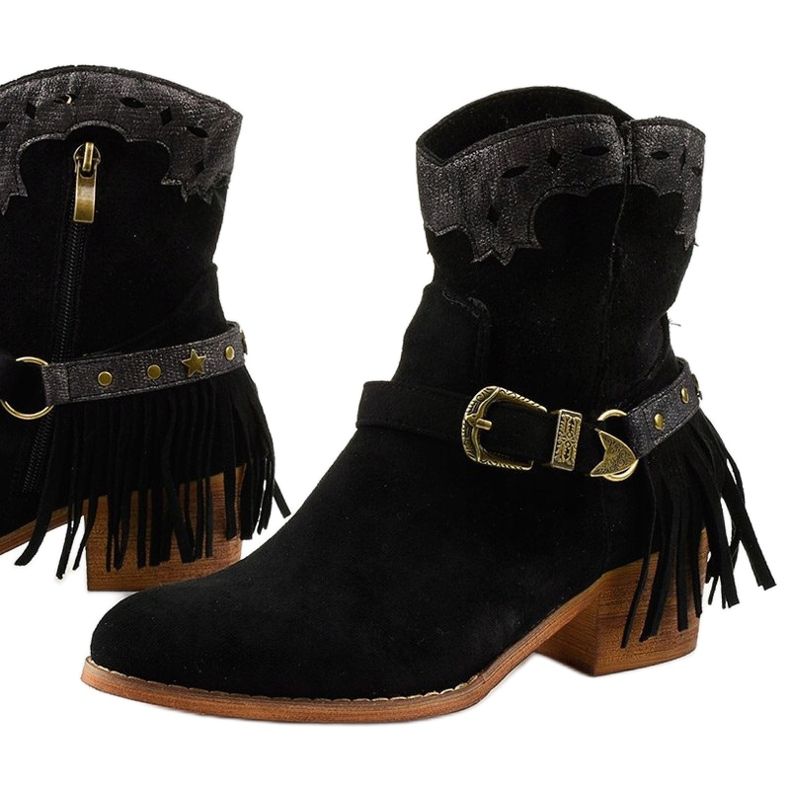 Svarta stövletter i mocka med en generationsstjärna 1