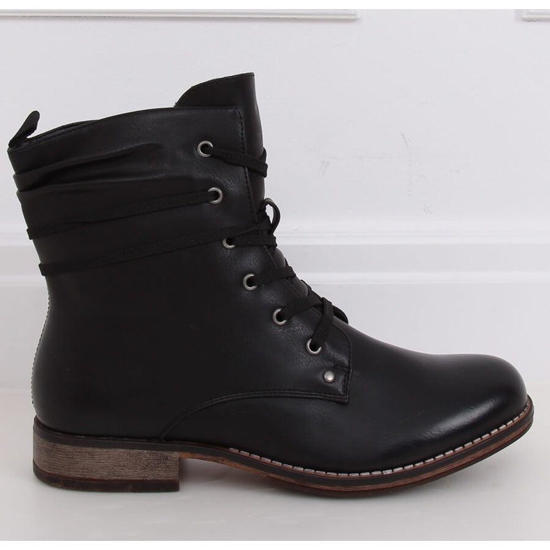 Svarta stövlar med snörning svarta stövlar PG08 Svart 2