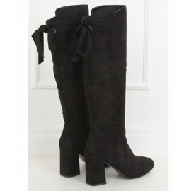 Svarta högklackade stövlar J19-65 Svart 1