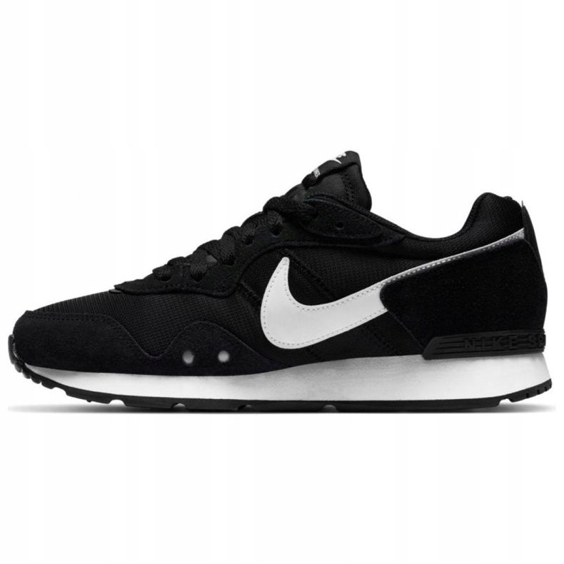 Nike Venture Runner W CK2948-001 skor vit svart 5