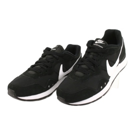 Nike Venture Runner W CK2948-001 skor vit svart 2