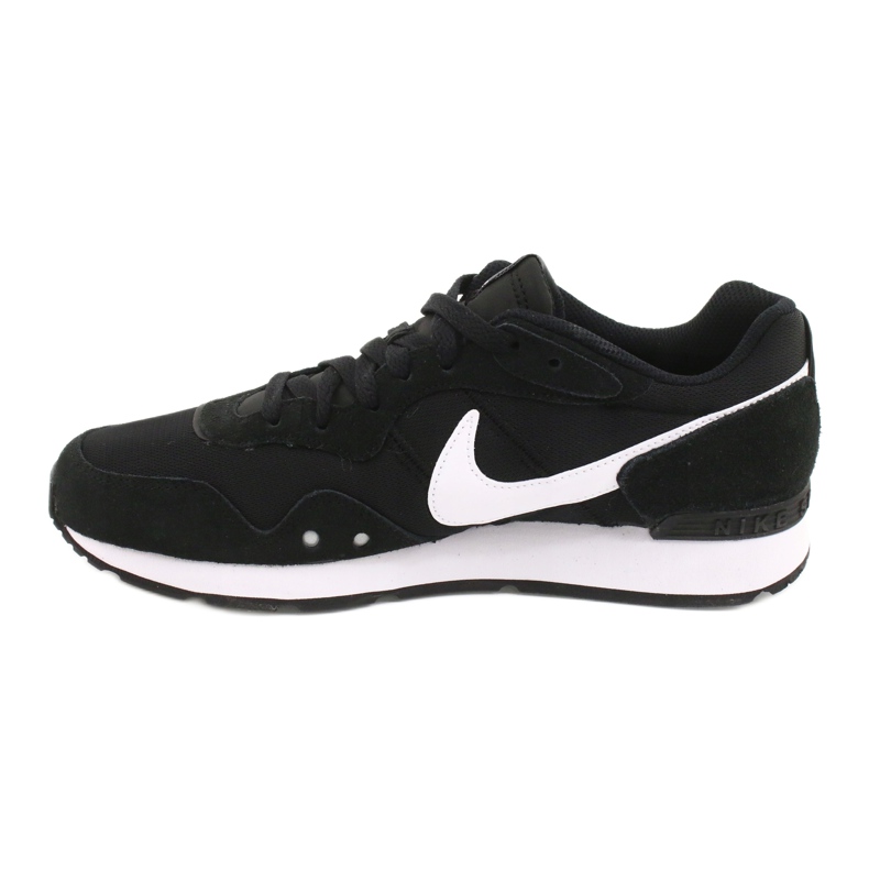 Nike Venture Runner W CK2948-001 skor vit svart 1