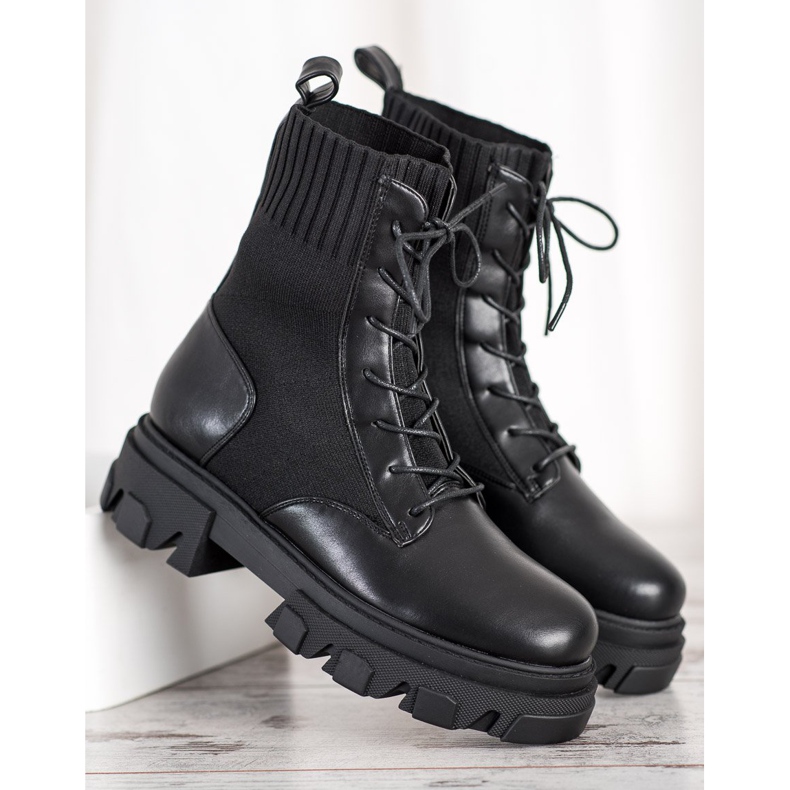 Seastar Trendiga arbetare på plattformen svart 2