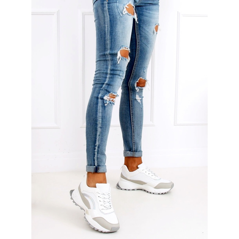 Vita och grå LA87P Gråa sportskor 1