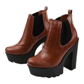 Kamelstövlar på Zellola -stolpen brun 2