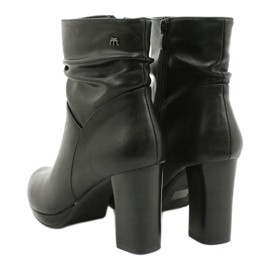 M.Daszyński Svarta stövlar på stolpen till Daszyński AF125-7 3