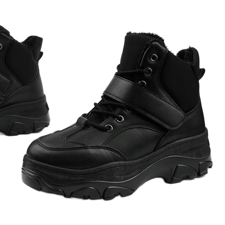 Svarta fashionabla sportskor av ekologisk läder Soulsille 1