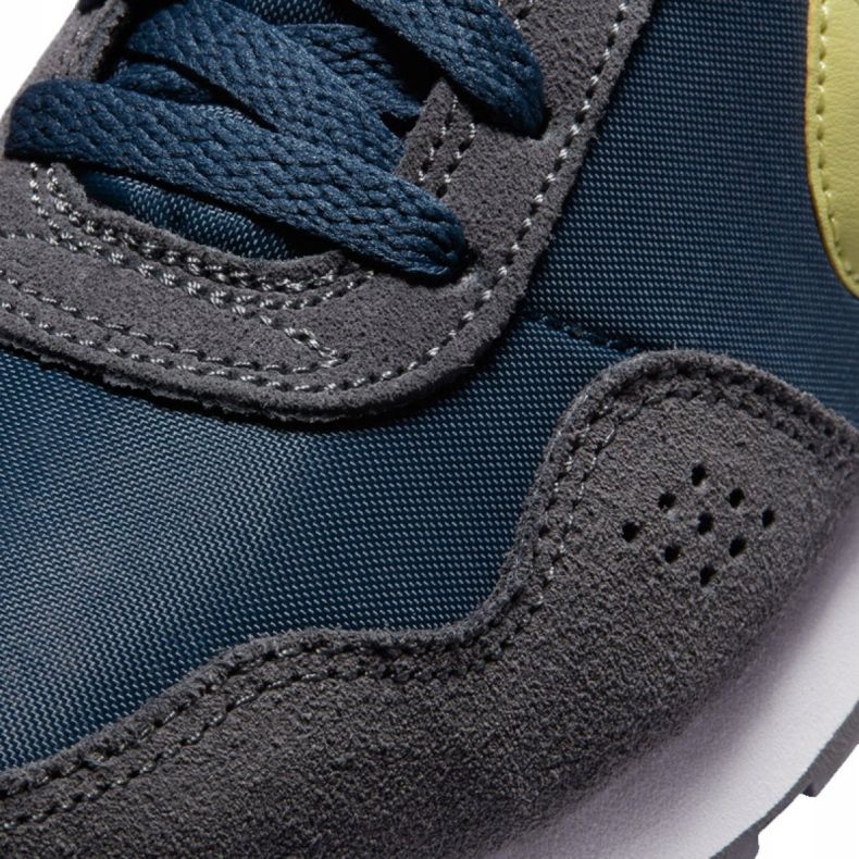 Nike Md Valiant Jr CN8558-400 skor vit mångfärgad 1