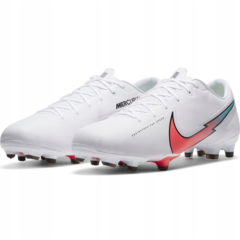 Nike Mercurial Vapor 13 Academy FG / MG M AT5269 163 fotbollsskor vit 2
