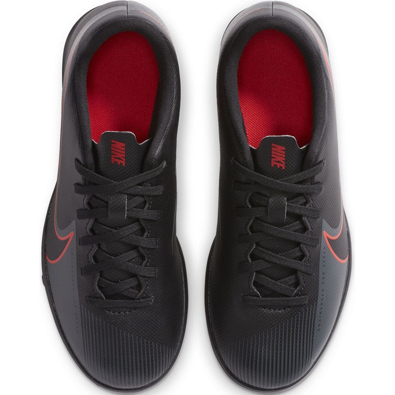 Nike Mercurial Vapor 13 Club Tf Junior AT8177 060 fotbollsskor svart svart 1