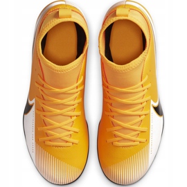 Nike Mercurial Superfly 7 Club FG / MG Junior AT8150 801 fotbollsskor orange gul 1