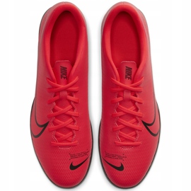 Nike Mercurial Vapor 13 Club Tf AT7999 606 fotbollsskor röd röd 1