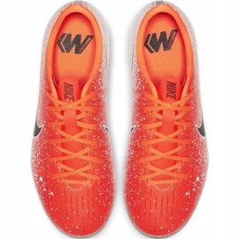 Nike Mercurial Vapor 12 Academy Mg Jr AH7347 801 fotbollsskor mångfärgad röd 1