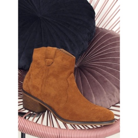 Stövlar med låg klack kamel 99-63 Camel brun 1