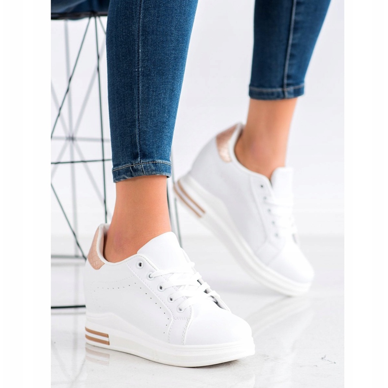 SHELOVET Sportskor på en kil vit gyllene 2