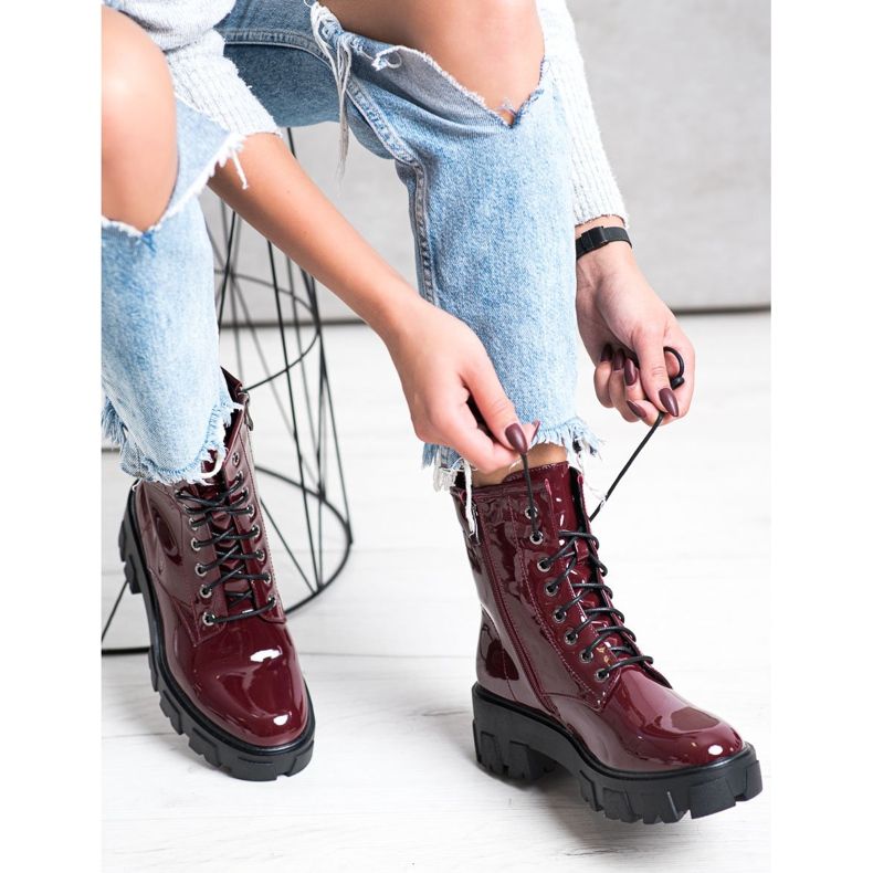 Goodin Lackerade arbetare röd 1