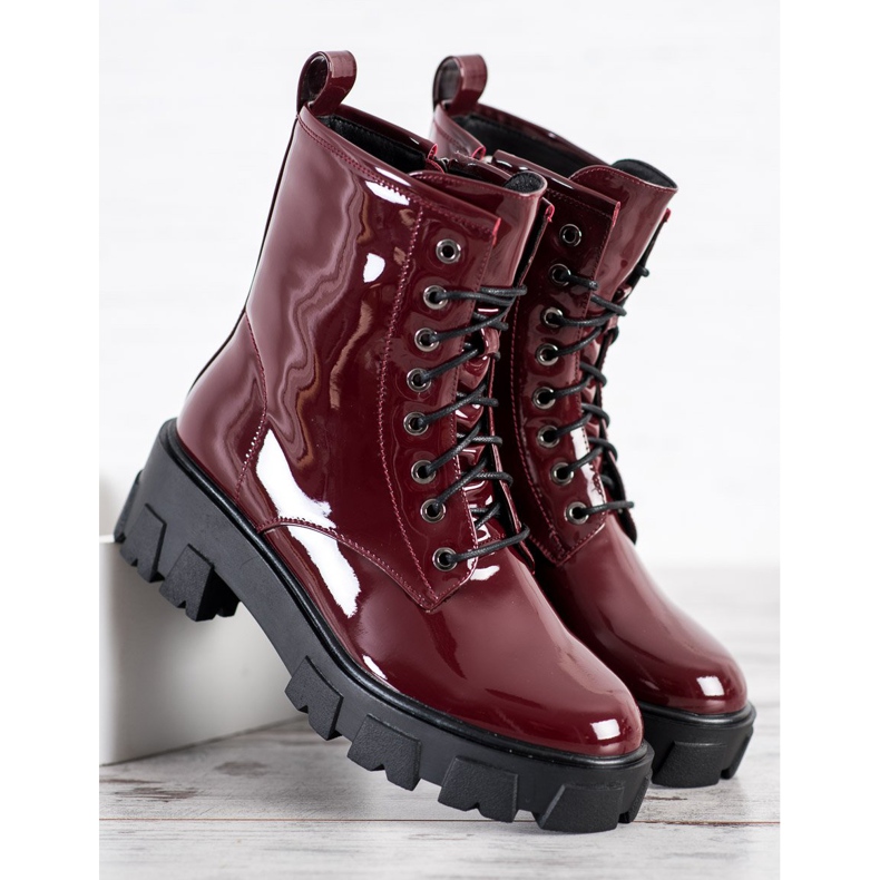 Goodin Lackerade arbetare röd 2