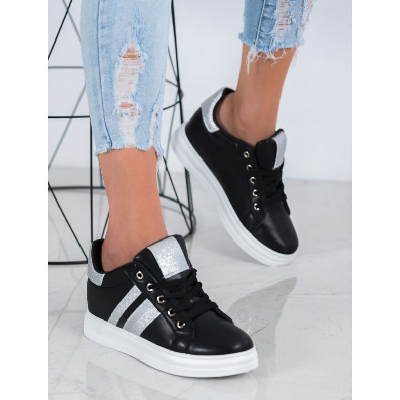 SHELOVET Sportskor på en kil svart 2