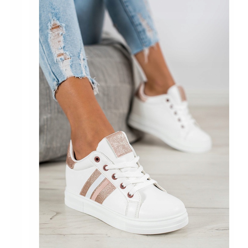 SHELOVET Sportskor på en kil vit 1