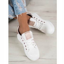 SHELOVET Sportskor på en kil vit 2