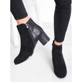 J. Star Svarta stövlar med mönster 2